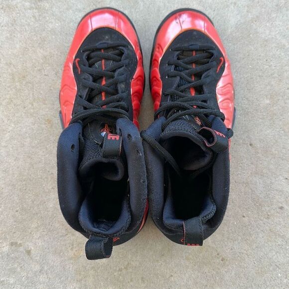 Nike Sneakers Air Foamposite One Youth Size 5.5 Red Habanero - Picture 7 of 14